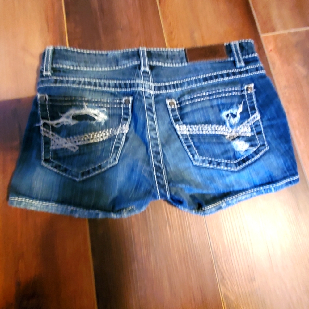 Cute Buckle Stella Shorts Size 25! *!